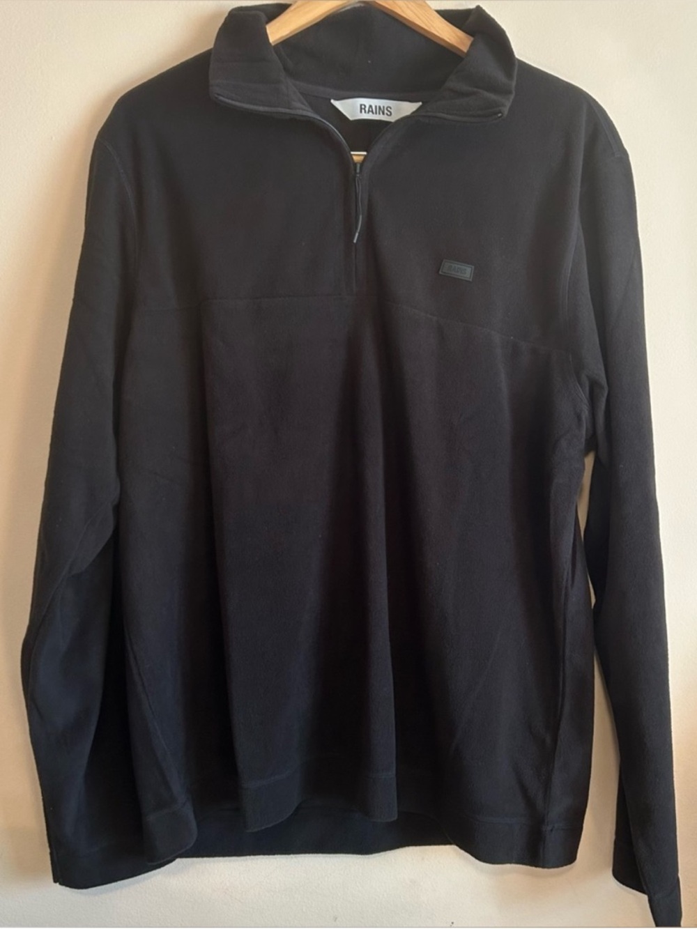 NWT RAINS Addis Fleece Half Zip Pullover Black Size Large Unisex Quarter Zip